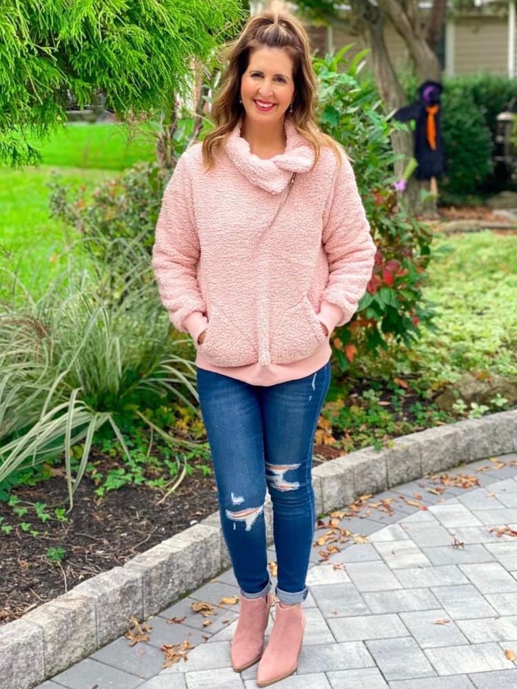 My favorite pullover from KIRUNDO!
