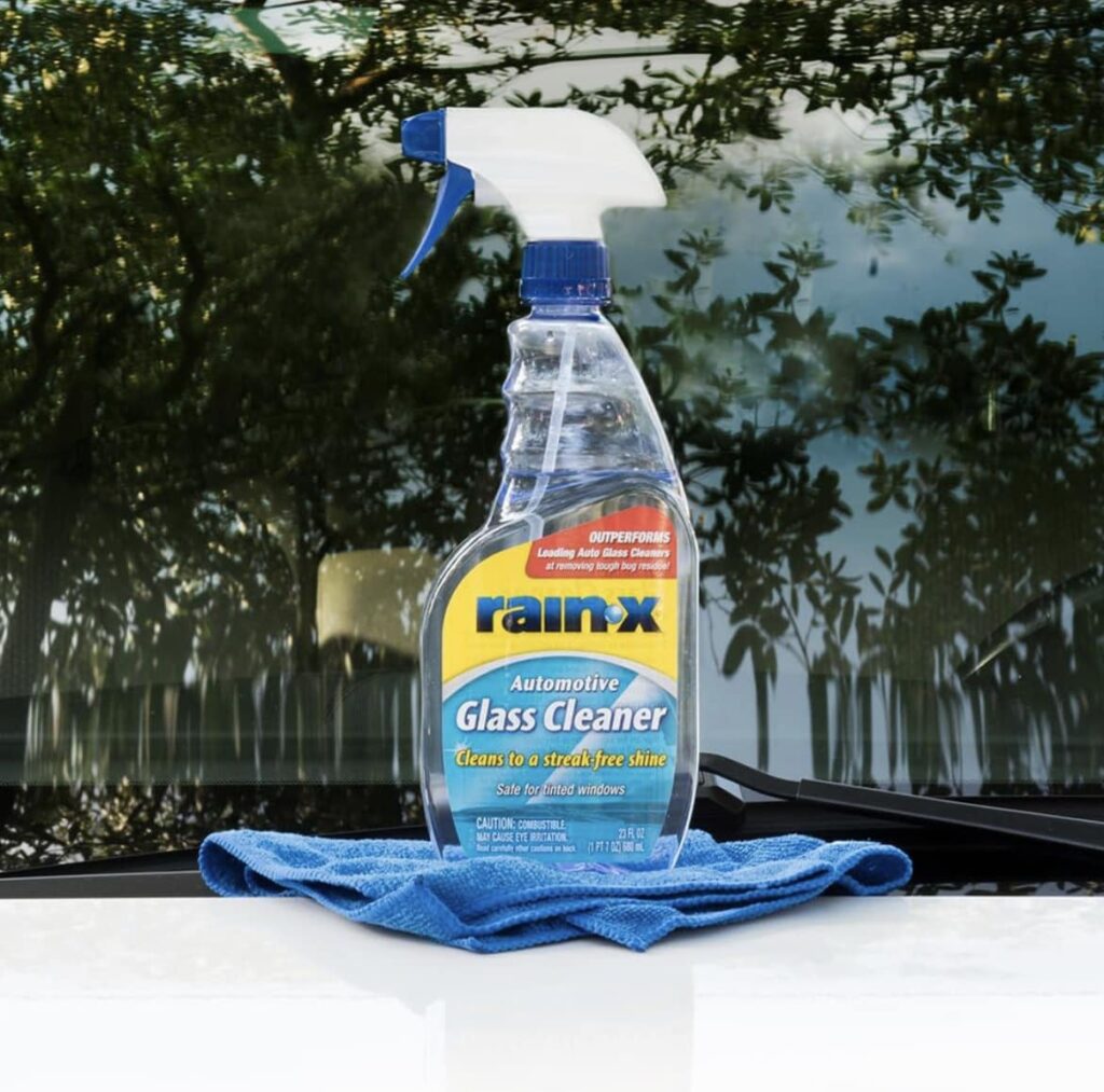 4.5 ⭐️ Auto Glass Cleaner for under