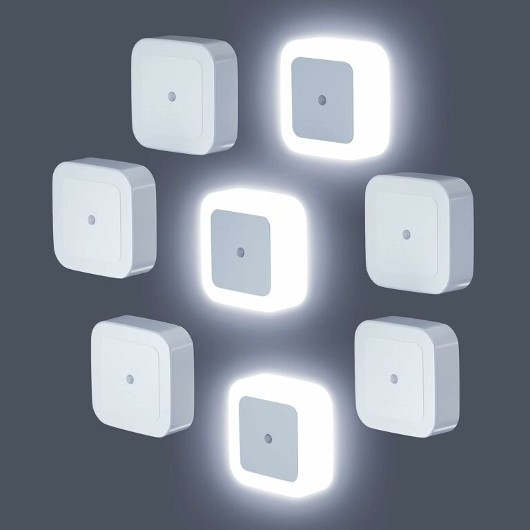 Sujeet 8-Pack of Night Light Wall LED Plug-In Lights!
