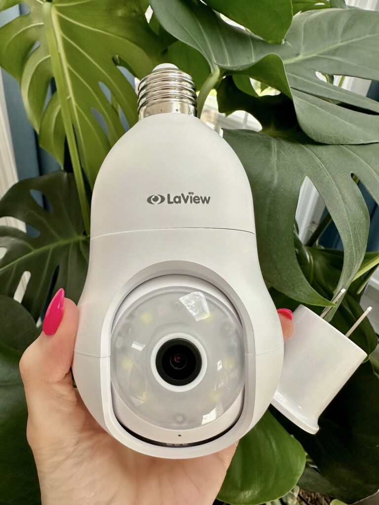 LaView 4MP Bulb Security Camera