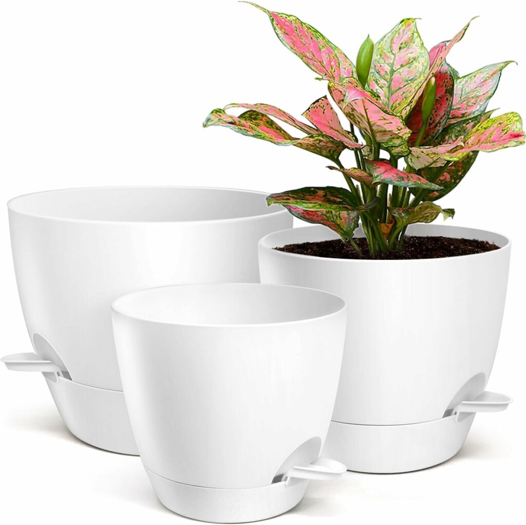 Set of 3 KiKiHeim Self Watering Plant Pots!!