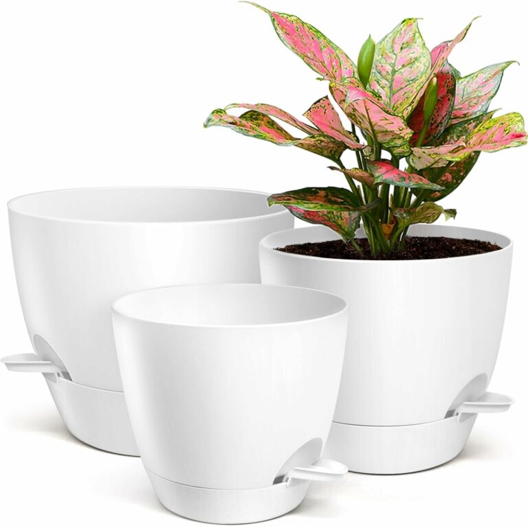Set of 3 KiKiHeim Self Watering Plant Pots!!