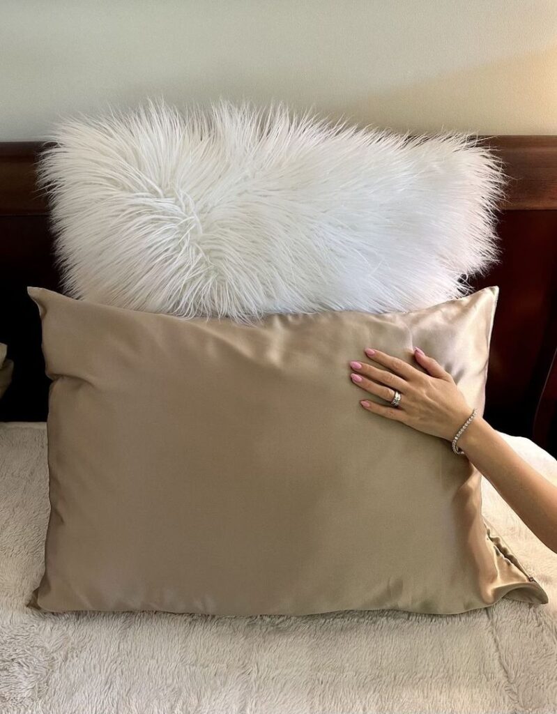Mulberry Silk Pillowcase