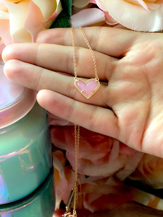 Kendra Scott Ari Heart Pendant Necklace