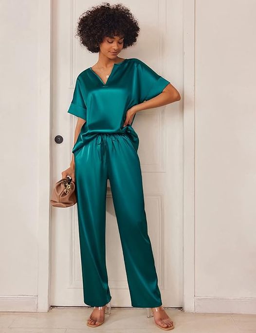 Ekouaer Satin Pajama Set