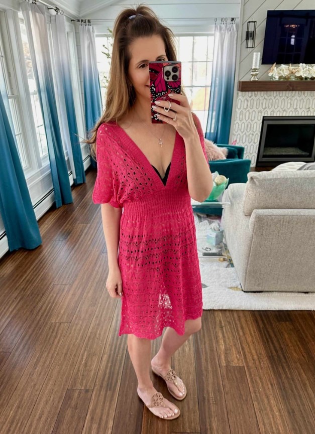 Gorgeous AI’MAGE crochet cover up!