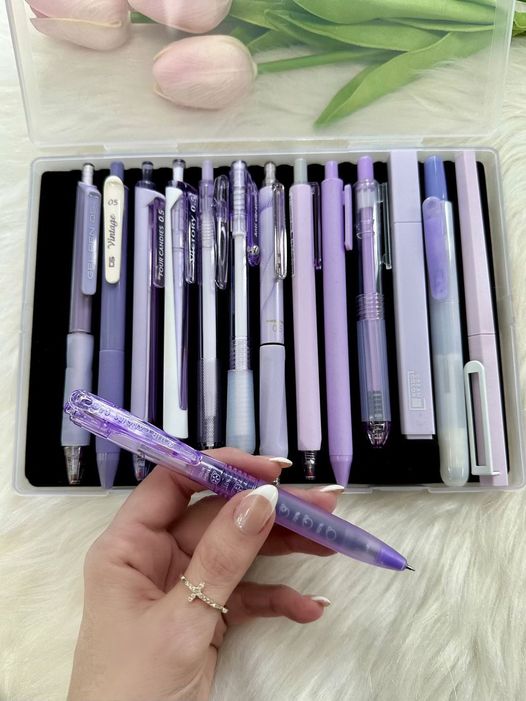 set of 14 Four Candies pens