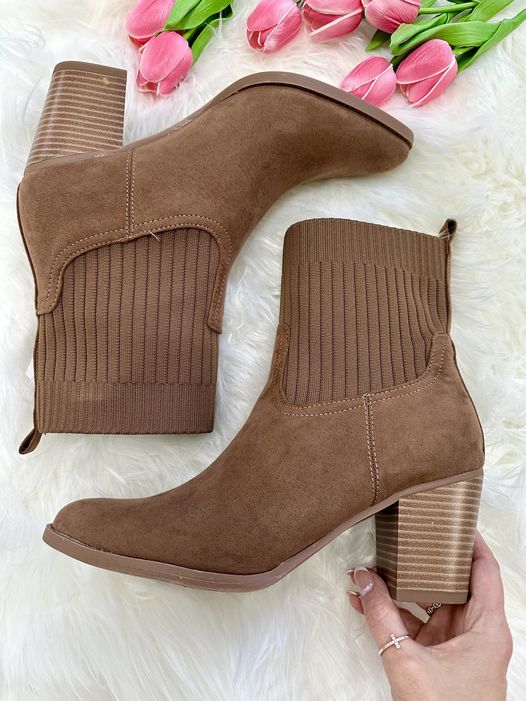 Time & Tru boots