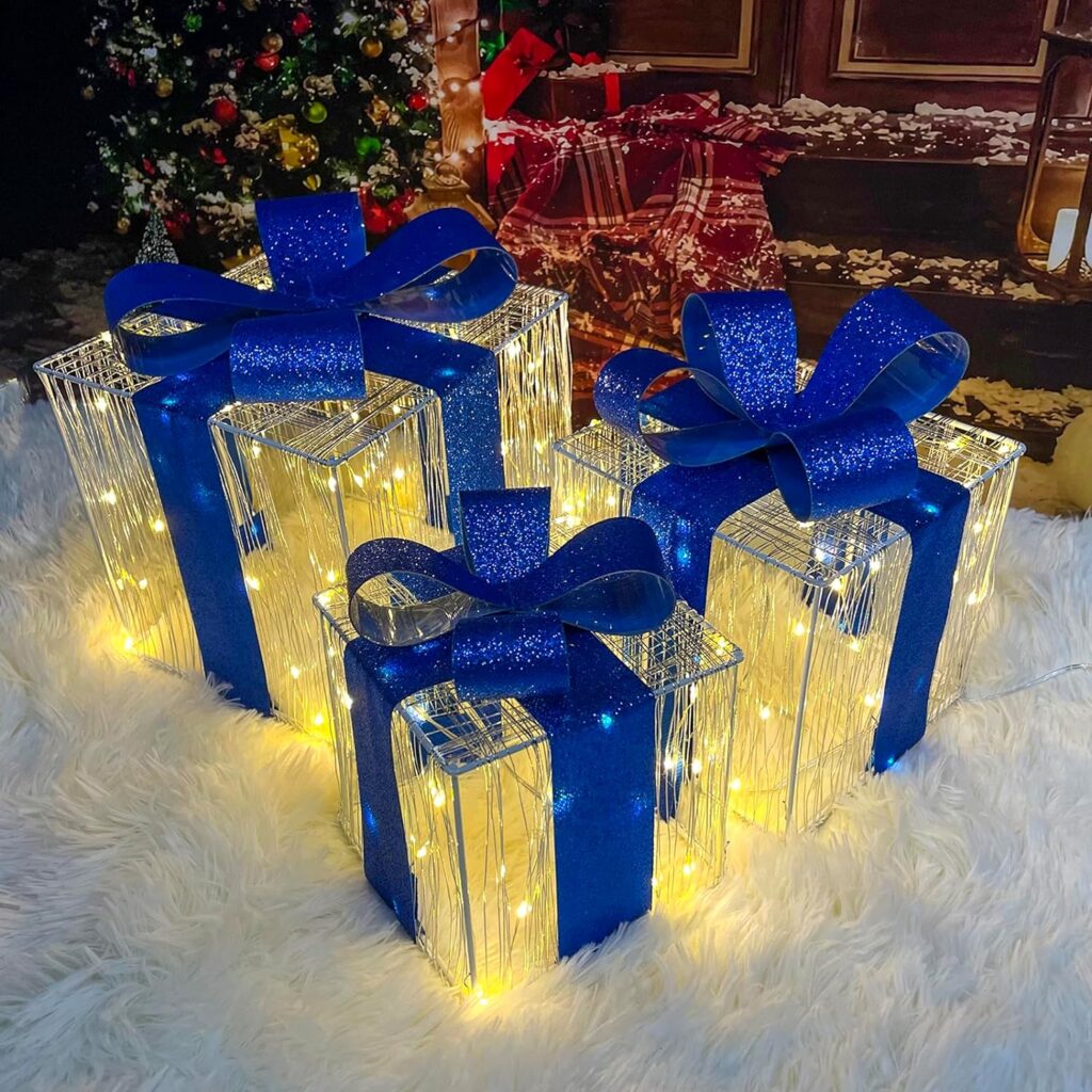 Set of 3 Christmas Lighted Gift Boxes!