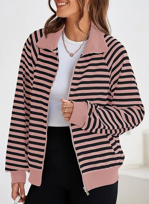 zip up sweatshirt
