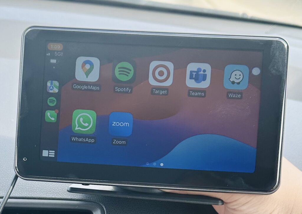 portable Carplay Screen!