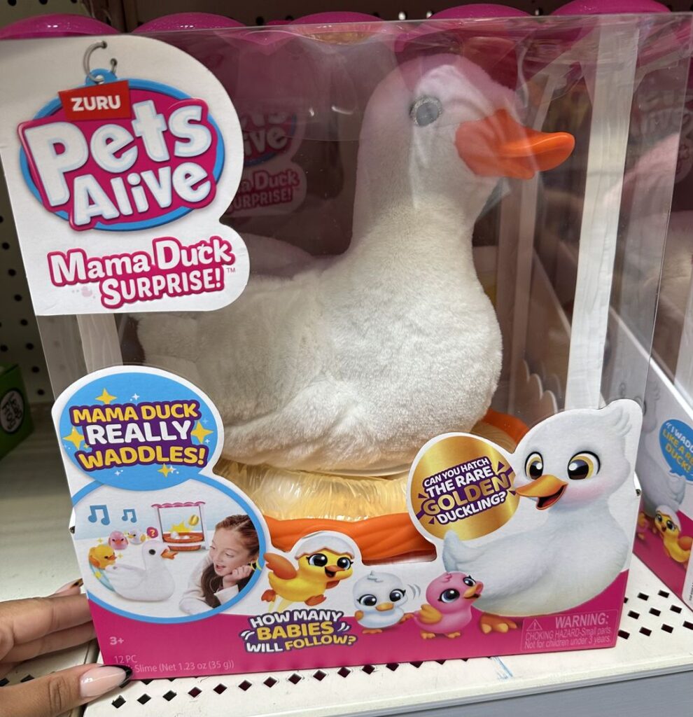 The New Pets Alive Mama Duck Surprise by ZURU!