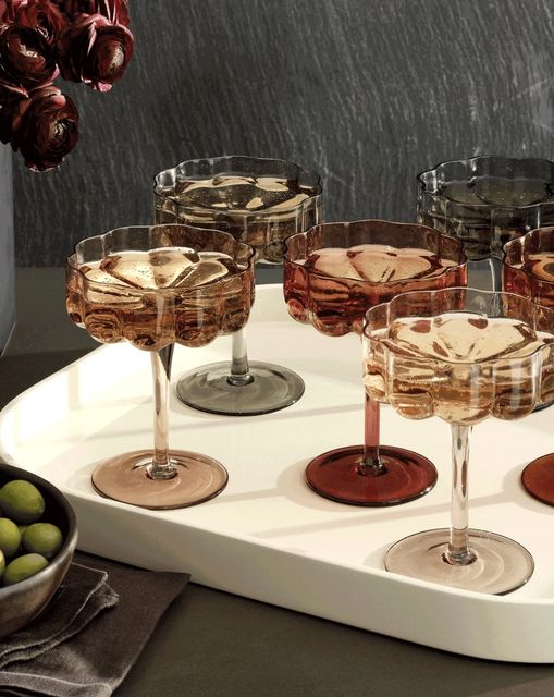 Khen Flower Vintage Wavy Glass Coupes
