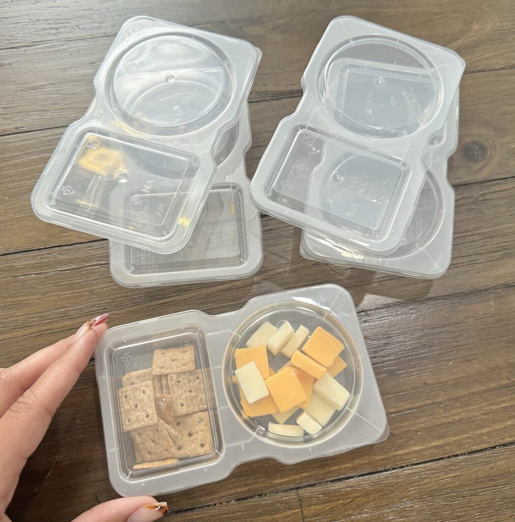 Double Compartment Snack Containers!