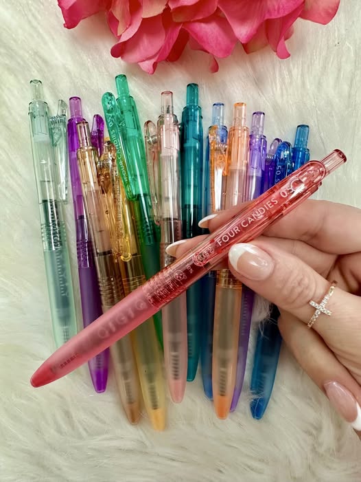 BLACK ink Four Candies retractable pens