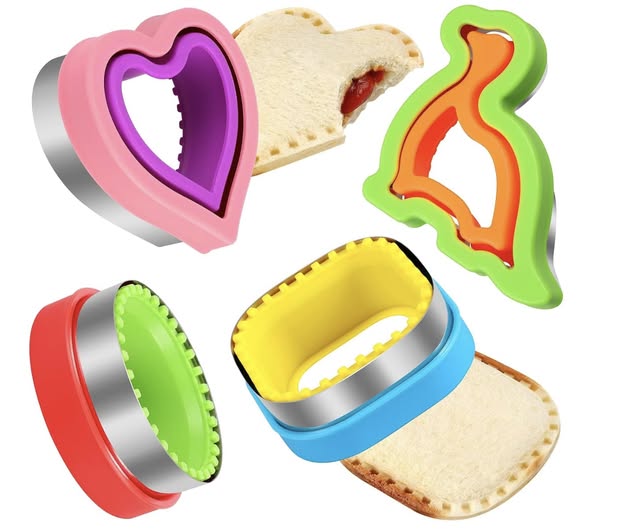 sandwich cutters