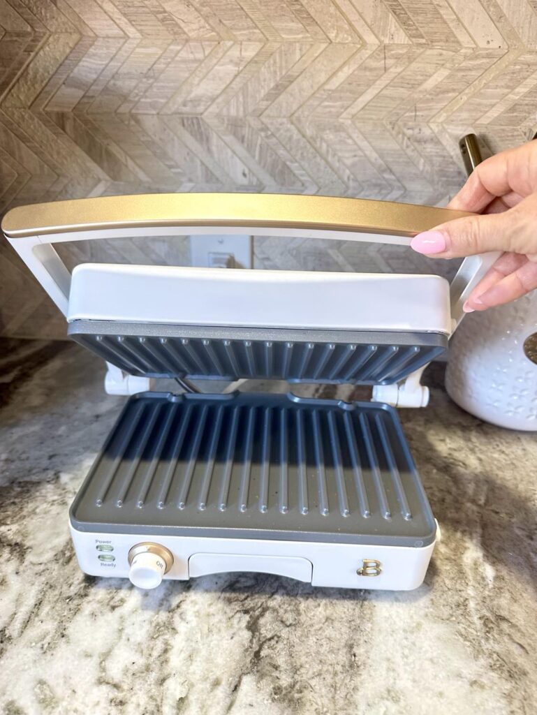 Beautiful 2-in-1 Panini Press & Grill in White Icing by Drew Barrymore!