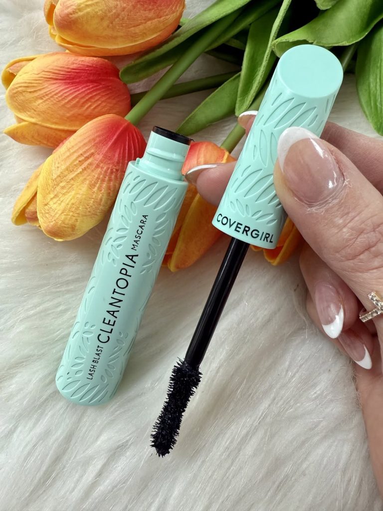 Covergirl Lash Blast Cleantopia Mascara