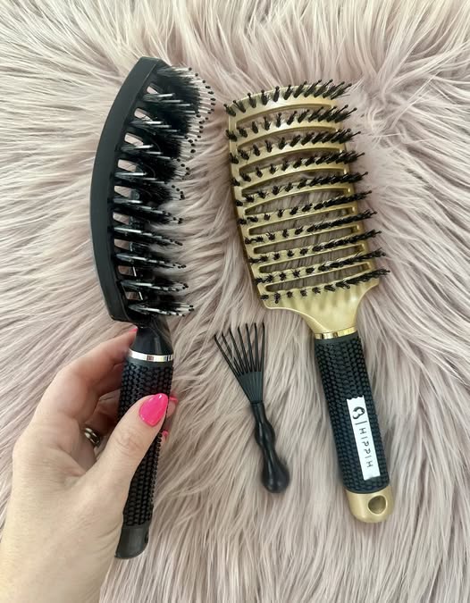 HIPPAH boar hair brushes