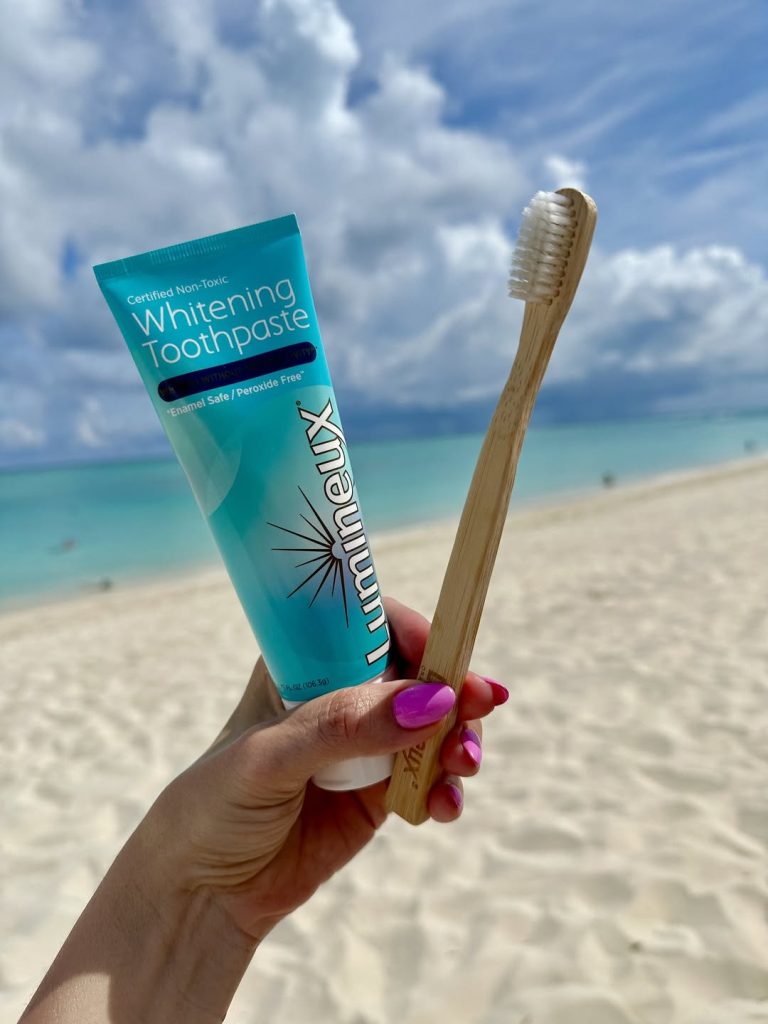 Lumineux Teeth Whitening Toothpaste