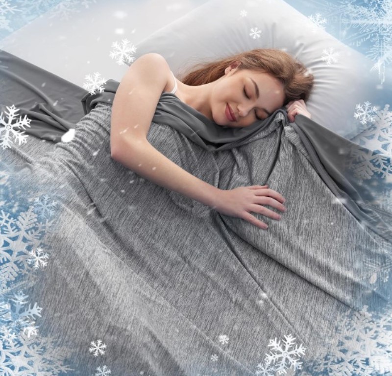 Bedsure lightweight cooling blanket!