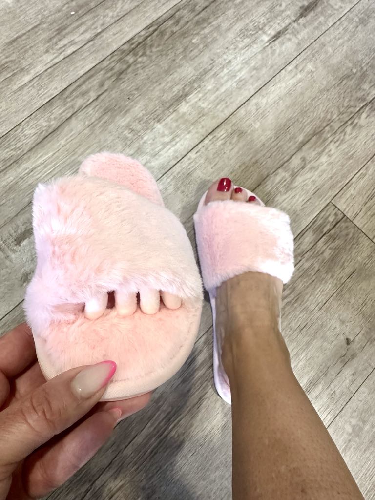 Pedicure Fuzzy Slippers with Built In Toe Separators!