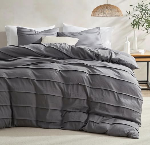 Oli Anderson three piece duvet sets