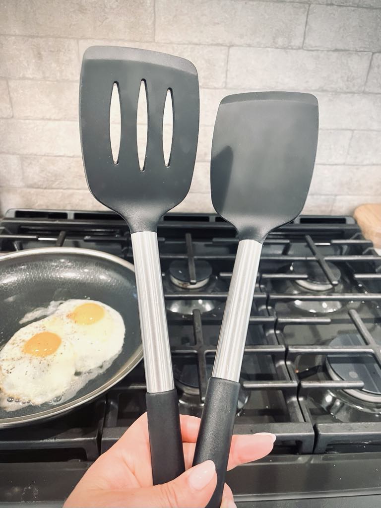 2 silicone spatula turners