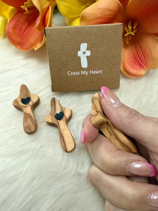 Wellhouse “Cross My Heart” wooden cross