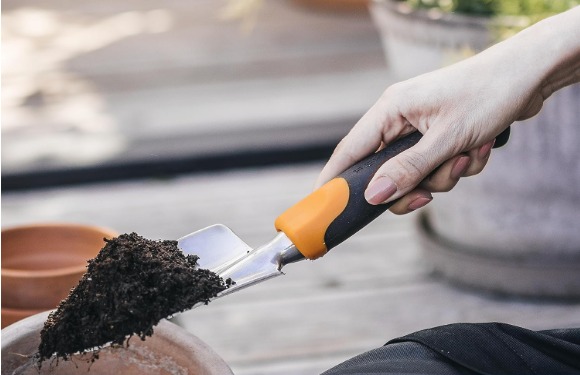 Fiskars Ergo Garden Trowel