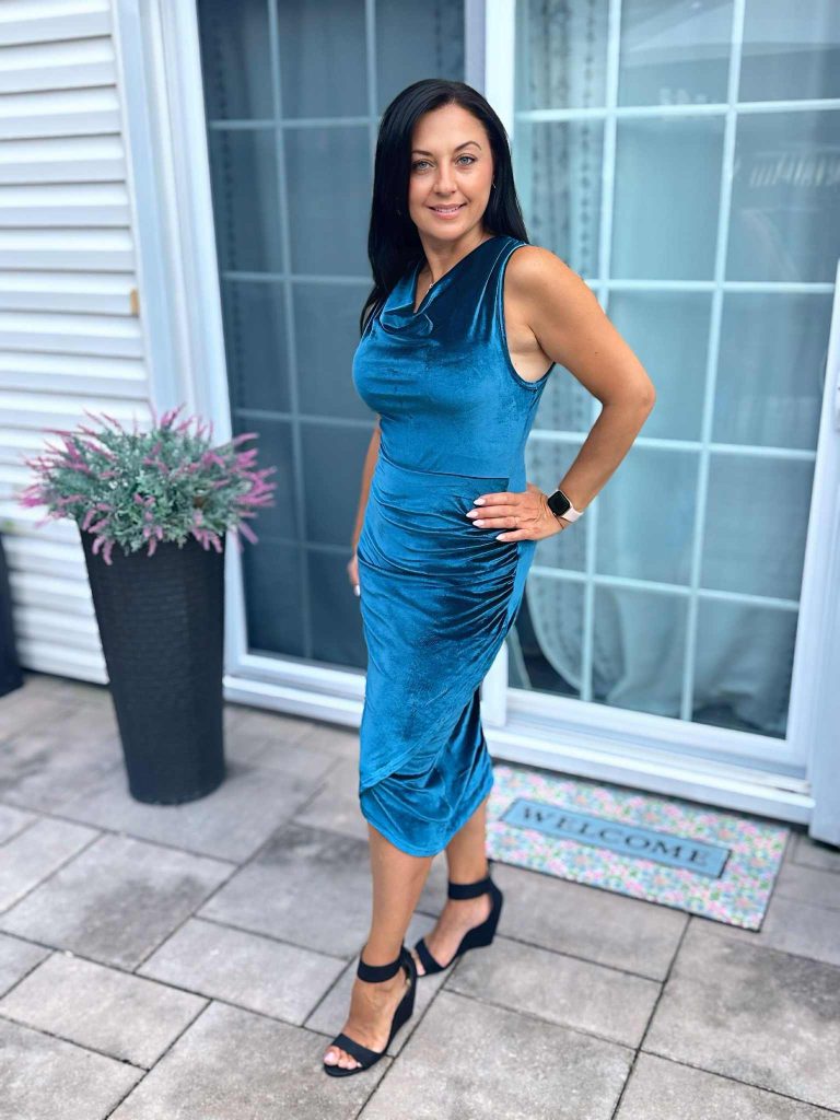 Sleeveless Ruched Velvet Cocktail Dress!