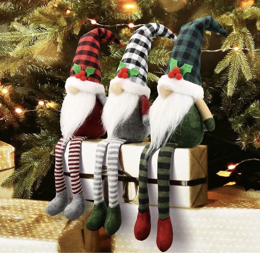 holiday gnome trio