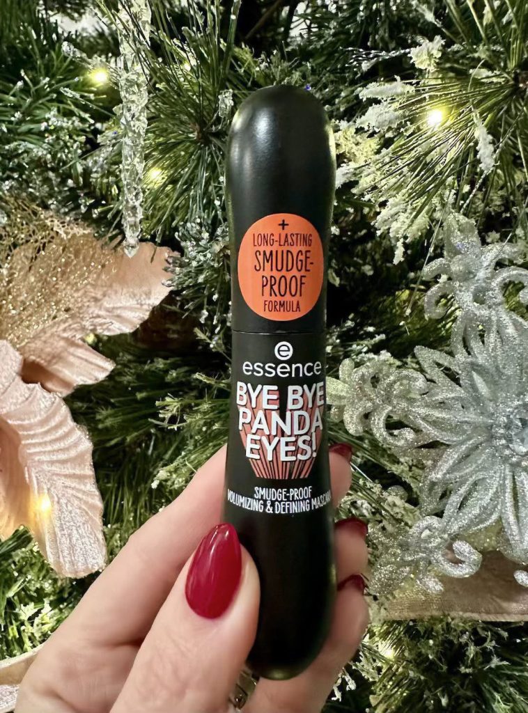 essence Bye Bye Panda Eyes Tubing Mascara