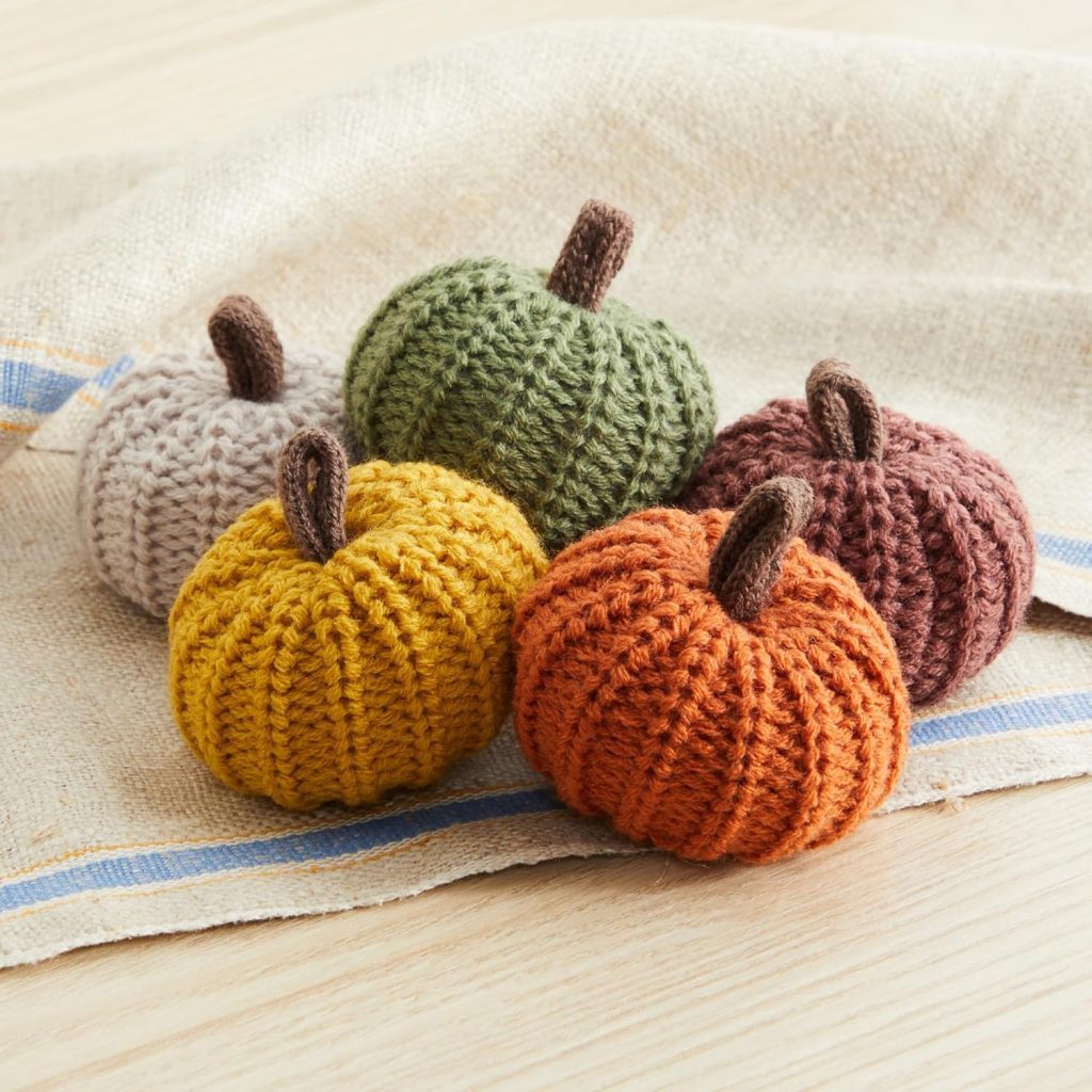 Set of 5 Mini Knitted Pumpkins!