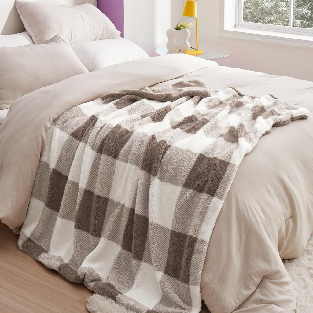 Bedsure GentleSoft Fleece Sherpa Throw Blanket!