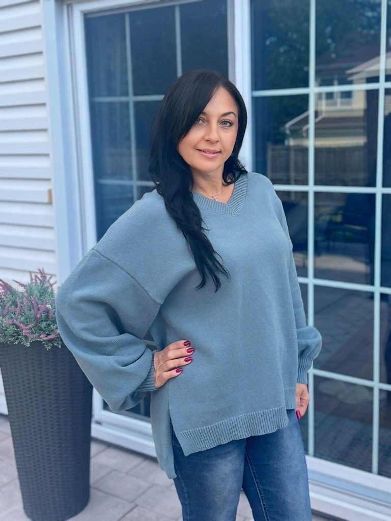 ZAFUL oversized knit V-neck sweater!