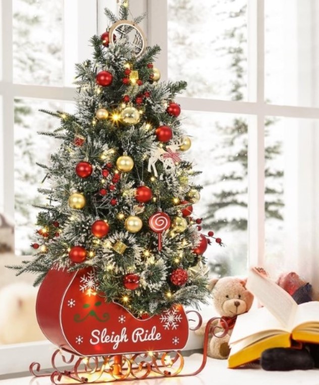 3 Ft Pre-lit Christmas Tree in Sleigh Base!