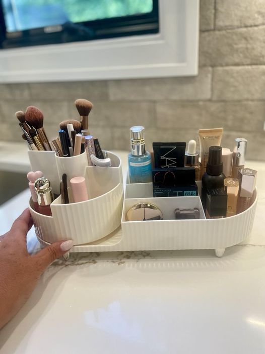Rotating Makeup Organizer
