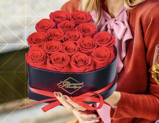 Set of 16 Preserved Roses!