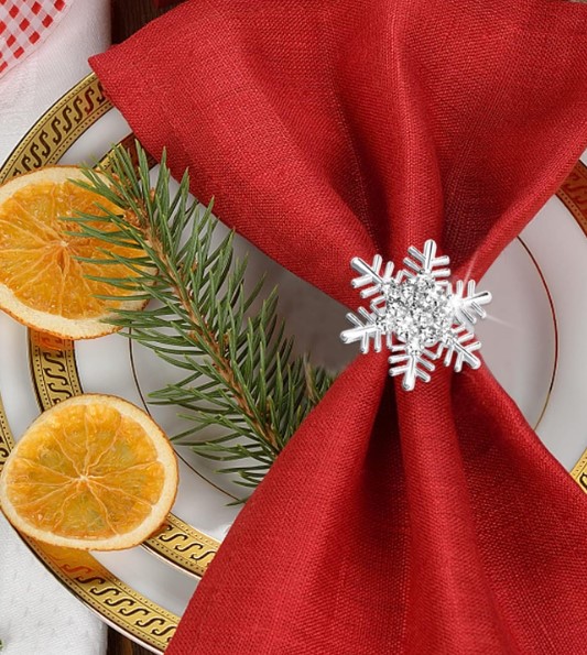 Set of 6 Christmas Silver Snowflake Napkin Rings!