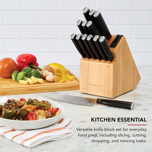 KitchenAid 14-piece knife block set