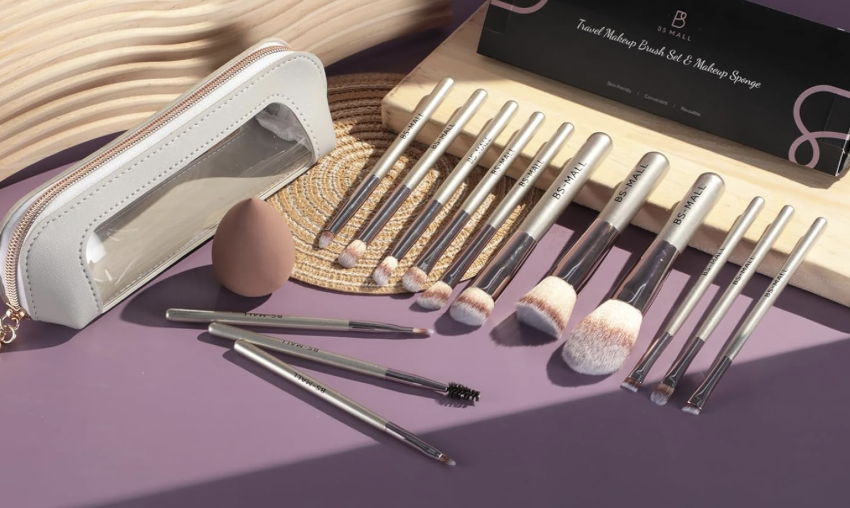 14 Pack of Travel Sized Makeup Brushes!