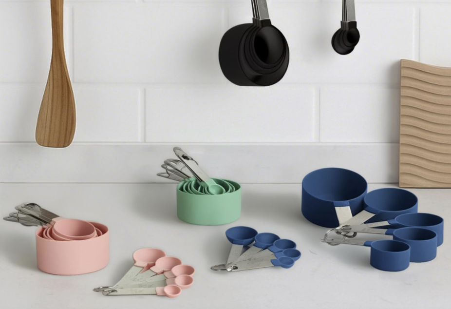 10-Piece Set of Stackable Measuring Cups!