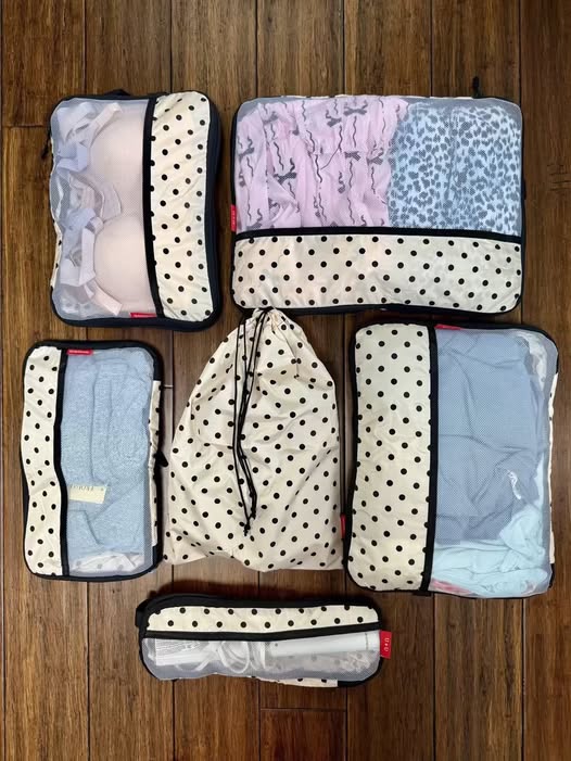 U + U packing cube sets