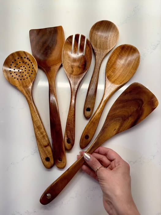 Zulay natural teak wood kitchen utensil set