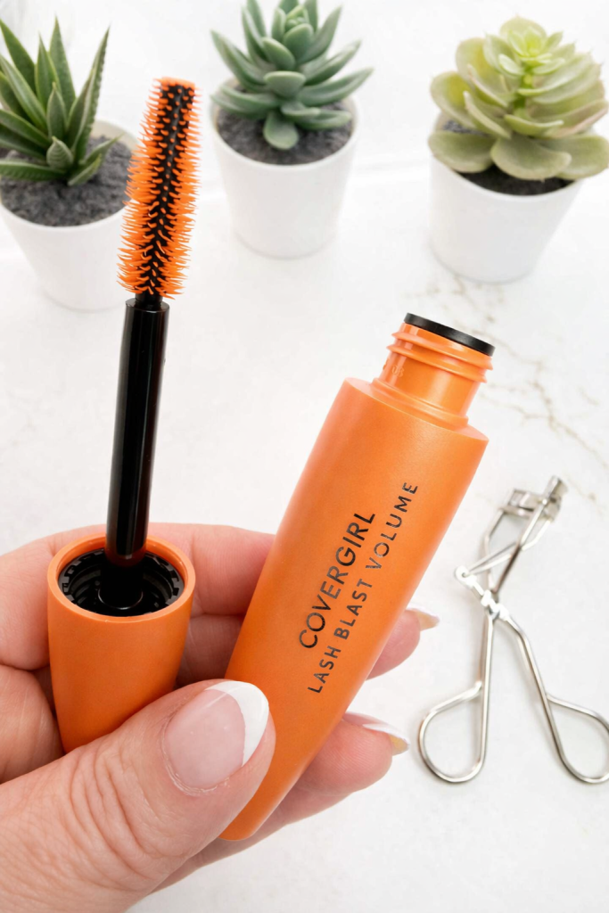 CoverGirl Last Blast Mascara