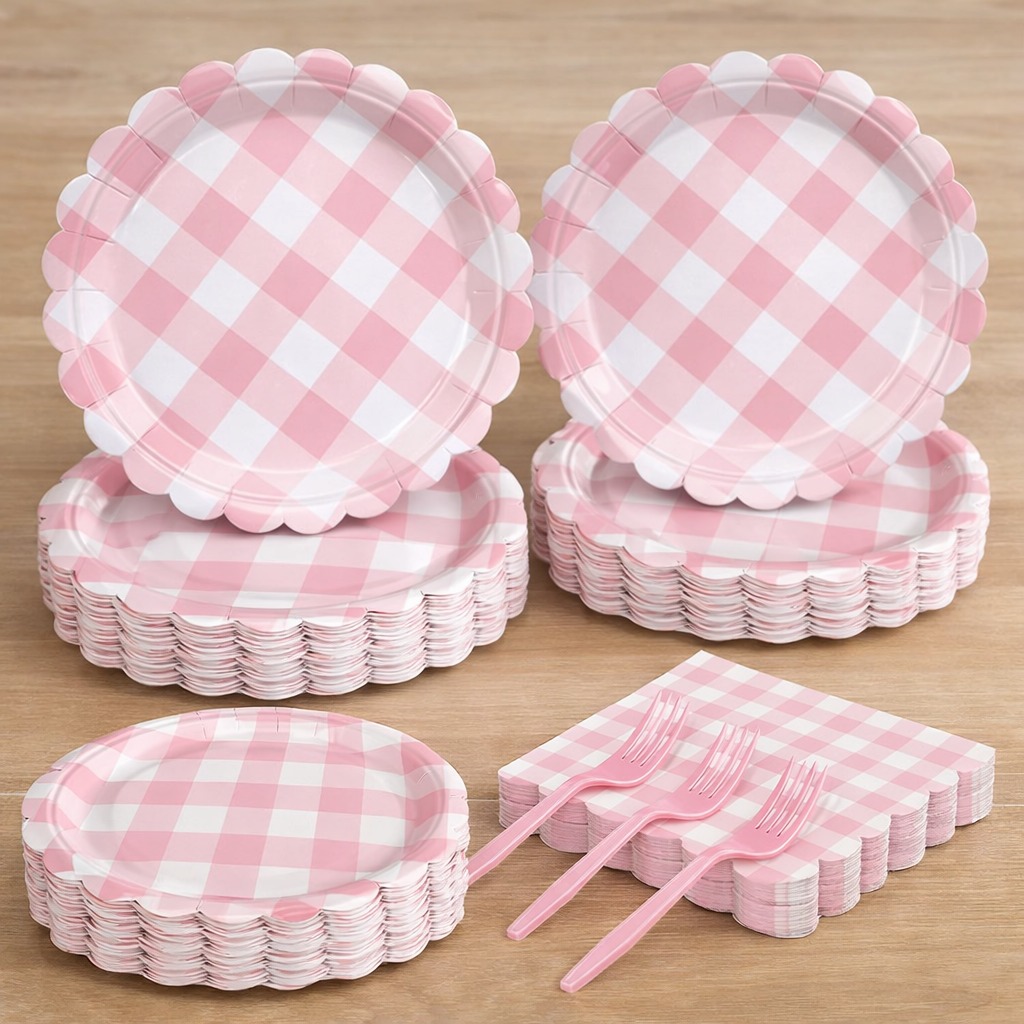 scalloped gingham party set