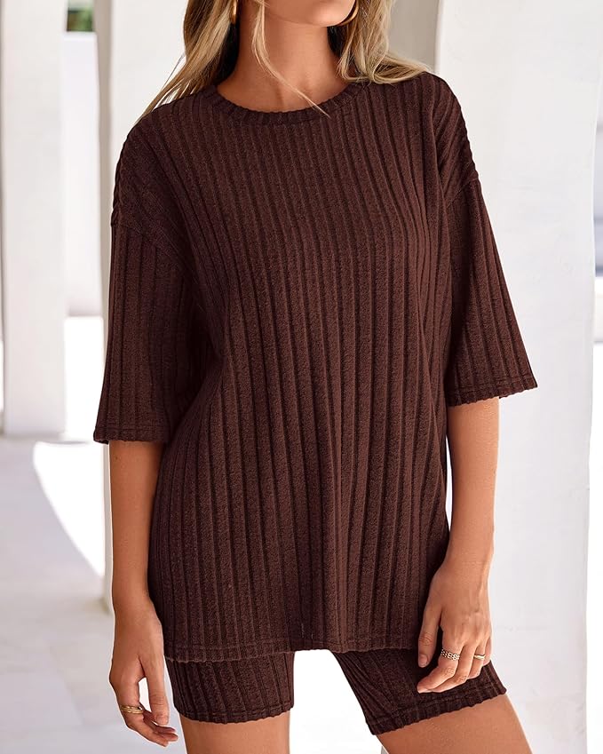 travel and lounge set