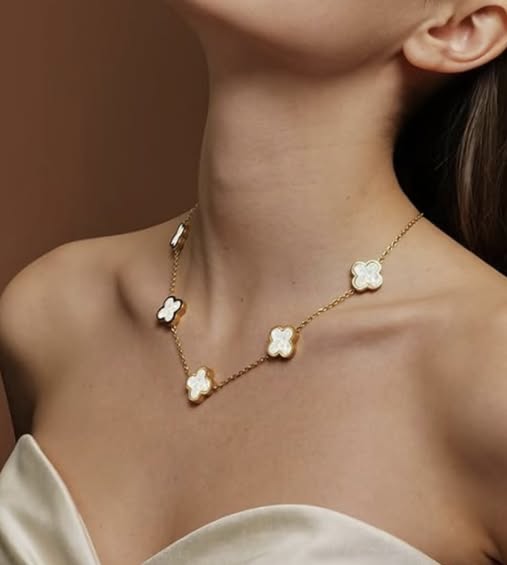 gorgeous “clover”