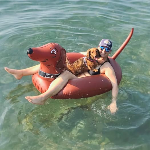 Weiner float